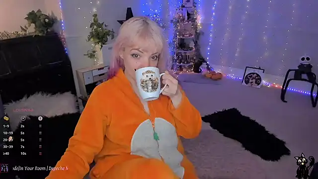 AliceW0lf online show from January 2025 09:26:02 PM