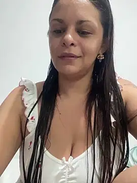 Snapshot of Kataliina chatting on March 2025 09:05:02 PM Kataliina online show from March 2025 09:05:02 PM