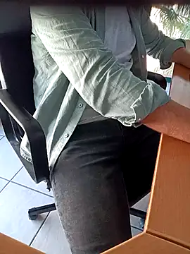 Laviestbelle online show from November 2025 02:29:02 PM