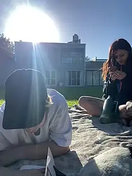 Elnonoykeila77 online show from April 2026 07:33:02 PM