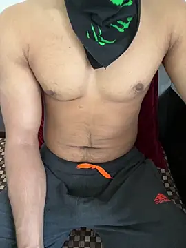 Snapshot of AmHunter04 chatting on March 2025 09:48:02 AM AmHunter04 online show from March 2025 09:48:02 AM