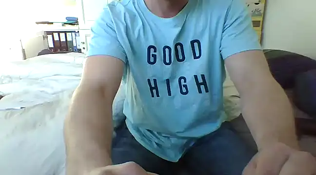 Snapshot of MmaxX004 chatting on February 2025 08:26:02 AM MmaxX004 online show from February 2025 08:26:02 AM