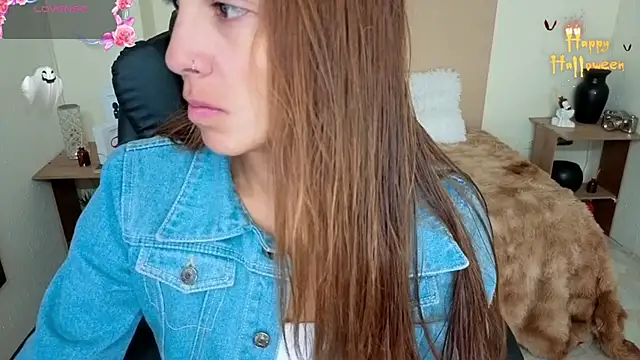 Snapshot of AnisiaFarina chatting on October 2025 11:34:02 AM AnisiaFarina online show from October 2025 11:34:02 AM