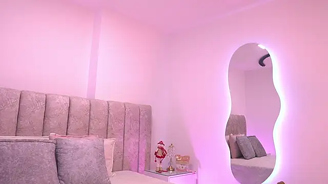 violeta aroca online show from December 2025 03:12:03 AM