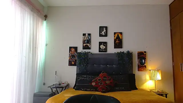 3littleschoolteens online show from December 2025 05:30:01 PM