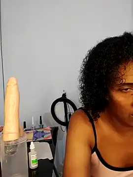 Aishamara online show from February 2026 07:39:02 PM