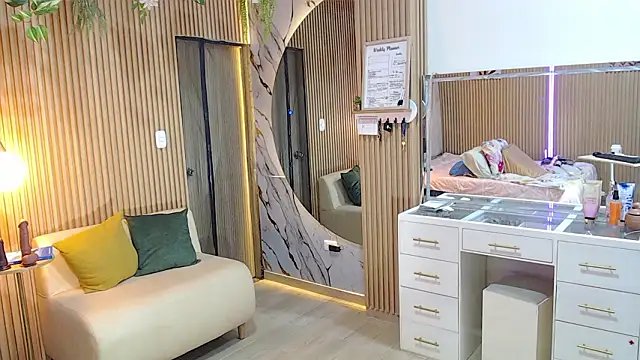 deepieredandwett online show from February 2026 08:09:01 AM