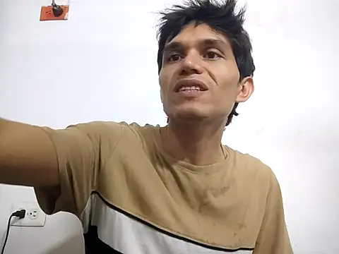 Snapshot of PrivCamZone chatting on October 2025 01:44:01 AM PrivCamZone online show from October 2025 01:44:01 AM