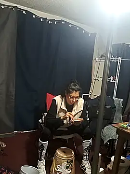 LaInsaciableIntensa online show from November 2025 12:44:01 AM