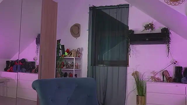 Snapshot of Amaliamour chatting on March 2026 10:22:01 PM Amaliamour online show from March 2026 10:22:01 PM