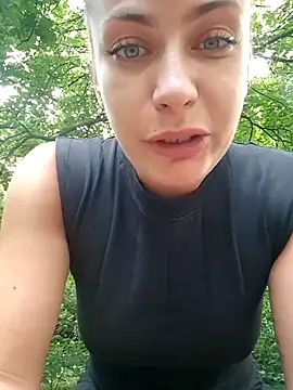 Keli Jessi online show from July 2026 04:11:01 PM