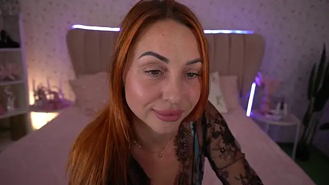 Snapshot of KristiiMax chatting on July 2026 04:21:01 PM KristiiMax online show from July 2026 04:21:01 PM