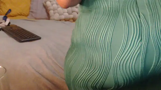 Snapshot of Creamyass22 chatting on November 2025 05:59:01 PM Creamyass22 online show from November 2025 05:59:01 PM