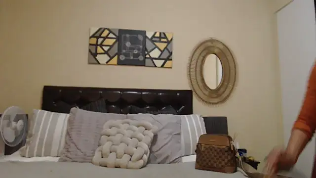 Snapshot of Creamyass22 chatting on February 2026 04:37:02 PM Creamyass22 online show from February 2026 04:37:02 PM