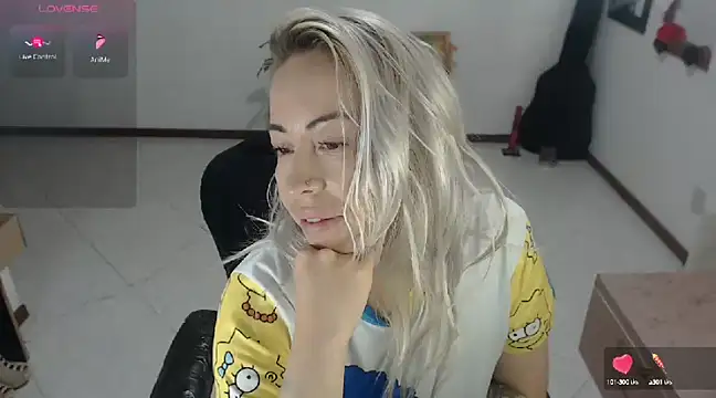 charlottezoe15 online show from December 2024 09:02:01 AM