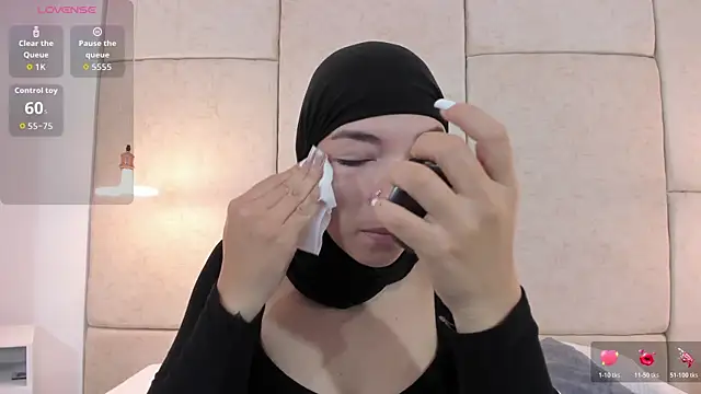 Snapshot of aisha_vs chatting on January 2026 12:21:01 PM aisha vs online show from January 2026 12:21:01 PM