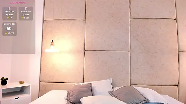 Snapshot of aisha_vs chatting on February 2026 12:25:01 PM aisha vs online show from February 2026 12:25:01 PM