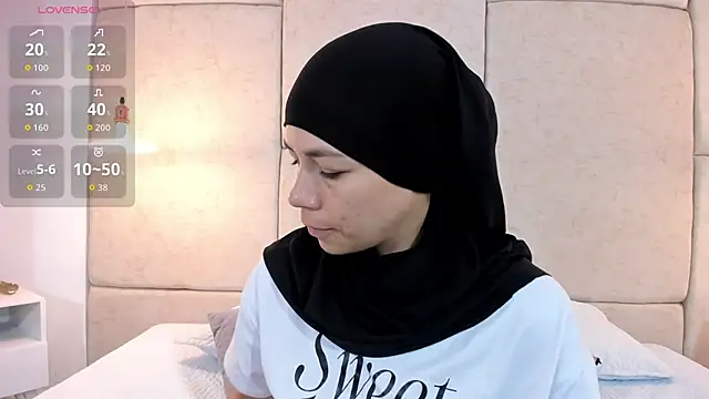 Snapshot of aisha_vs chatting on March 2026 12:30:02 PM aisha vs online show from March 2026 12:30:02 PM