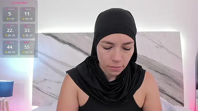 Snapshot of aisha_vs chatting on March 2026 01:12:02 PM aisha vs online show from March 2026 01:12:02 PM