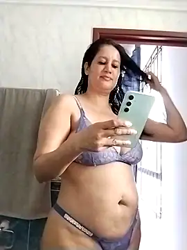 Snapshot of keilymadam chatting on March 2026 03:40:01 PM keilymadam online show from March 2026 03:40:01 PM