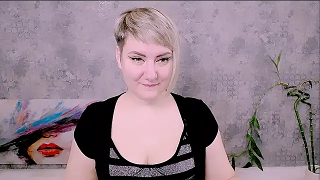 Djullia online show from December 2025 05:06:02 AM