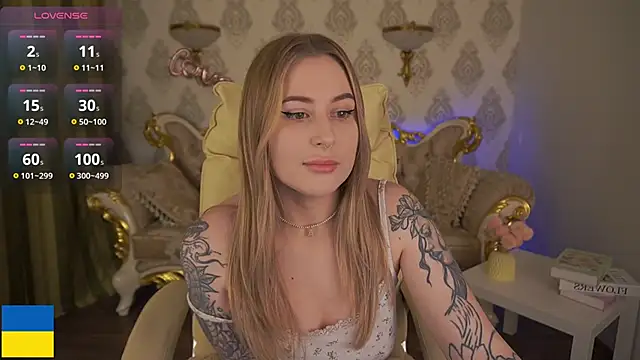 Snapshot of ArolinaNight chatting on February 2025 09:46:01 PM ArolinaNight online show from February 2025 09:46:01 PM