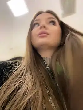 KrisMagnoly online show from December 2024 04:36:02 PM