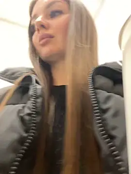 KrisMagnoly online show from October 2025 05:21:02 PM