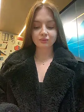 KrisMagnoly online show from November 2025 02:50:01 PM