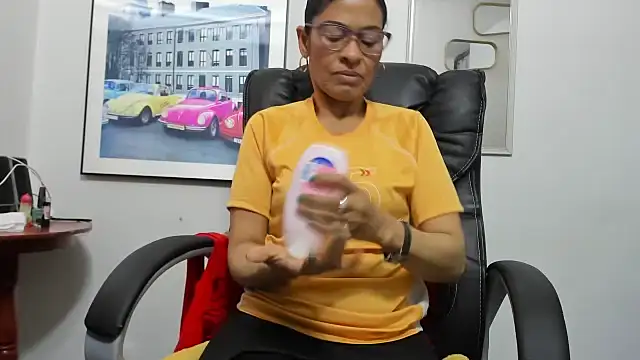 Aries Mature online show from September 2025 04:40:02 PM