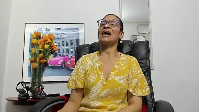 Aries Mature online show from October 2025 05:19:02 PM