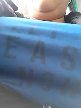 Snapshot of __valentina18 chatting on January 2025 08:48:01 PM   valentina18 online show from January 2025 08:48:01 PM