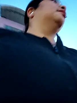 Snapshot of __valentina18 chatting on January 2025 11:22:01 PM   valentina18 online show from January 2025 11:22:01 PM