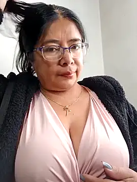 Snapshot of __valentina18 chatting on February 2025 04:15:02 PM   valentina18 online show from February 2025 04:15:02 PM