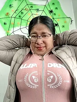 Snapshot of __valentina18 chatting on October 2025 01:09:01 PM   valentina18 online show from October 2025 01:09:01 PM