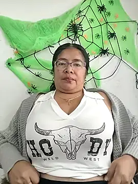 Snapshot of __valentina18 chatting on October 2025 01:09:02 PM   valentina18 online show from October 2025 01:09:02 PM