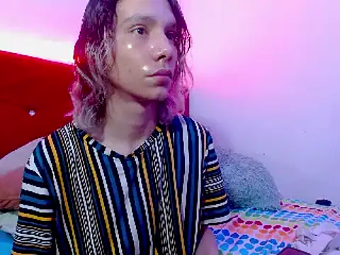 Snapshot of LAICK_01 chatting on December 2024 04:10:02 AM LAICK 01 online show from December 2024 04:10:02 AM