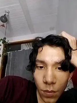 Snapshot of LAICK_01 chatting on June 2026 06:15:02 AM LAICK 01 online show from June 2026 06:15:02 AM