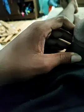 Arthu2r online show from February 2025 06:04:02 PM