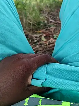 Arthu2r online show from October 2025 03:33:01 PM