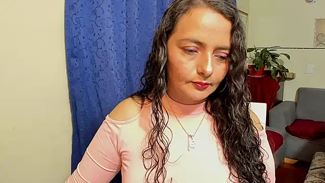 emma luxy online show from September 2025 11:21:01 PM