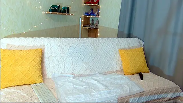 KimPolloc online show from January 2025 09:35:02 PM