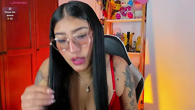 eymy-hadid online show from September 2025 03:01:02 PM