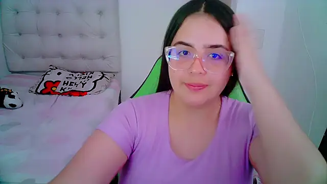 Snapshot of _alicia_z chatting on December 2024 11:42:01 PM alicia z online show from December 2024 11:42:01 PM