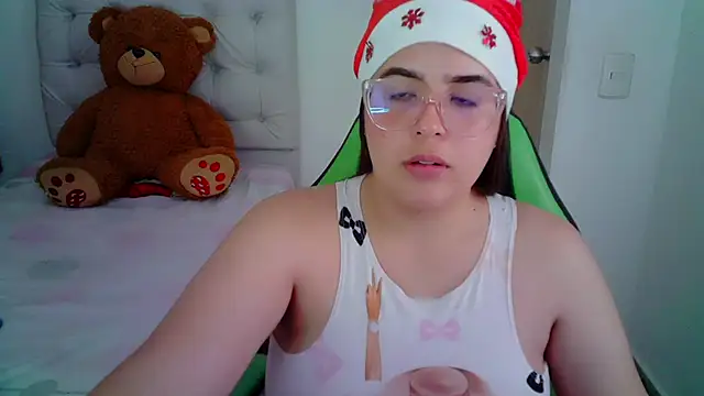 Snapshot of _alicia_z chatting on December 2024 11:37:02 PM alicia z online show from December 2024 11:37:02 PM