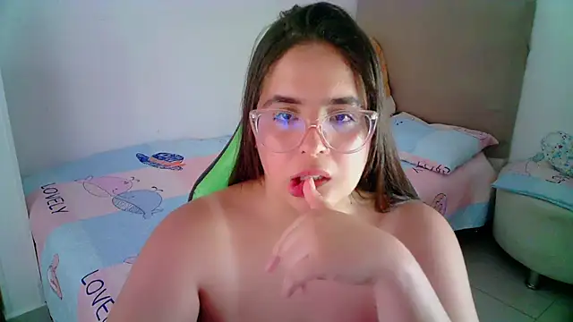 Snapshot of _alicia_z chatting on January 2025 11:40:02 PM alicia z online show from January 2025 11:40:02 PM