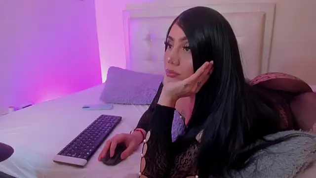 Snapshot of Lulu_exotic1 chatting on February 2025 12:34:01 PM Lulu exotic1 online show from February 2025 12:34:01 PM