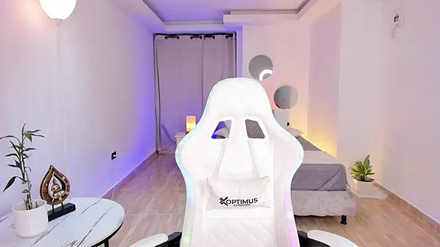 carleee winter online show from January 2026 12:04:02 AM