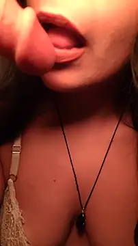 ZaraHoney online show from March 2026 06:19:01 AM