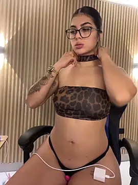 Sarasanders 4 online show from October 2025 02:56:01 AM